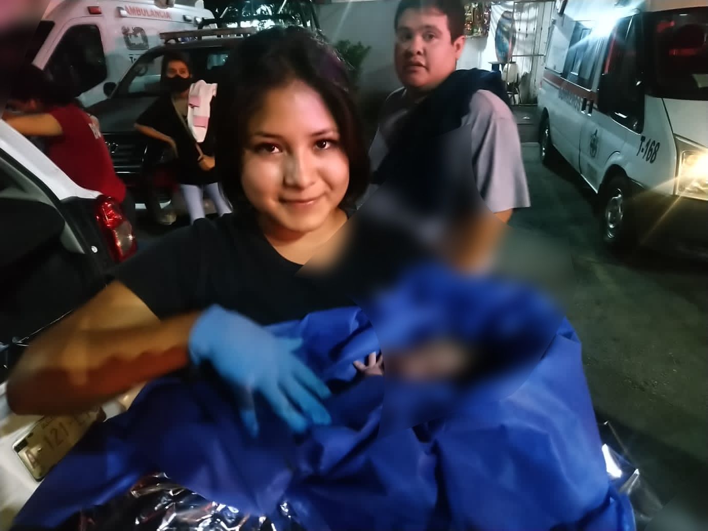 Nace bebé en un taxi en Temixco, Morelos