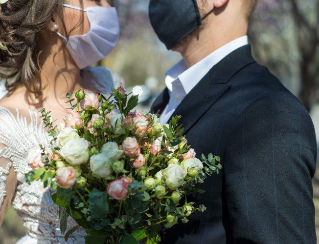 Matrimonios disminuyeron 33.5% durante la pandemia del COVID-19