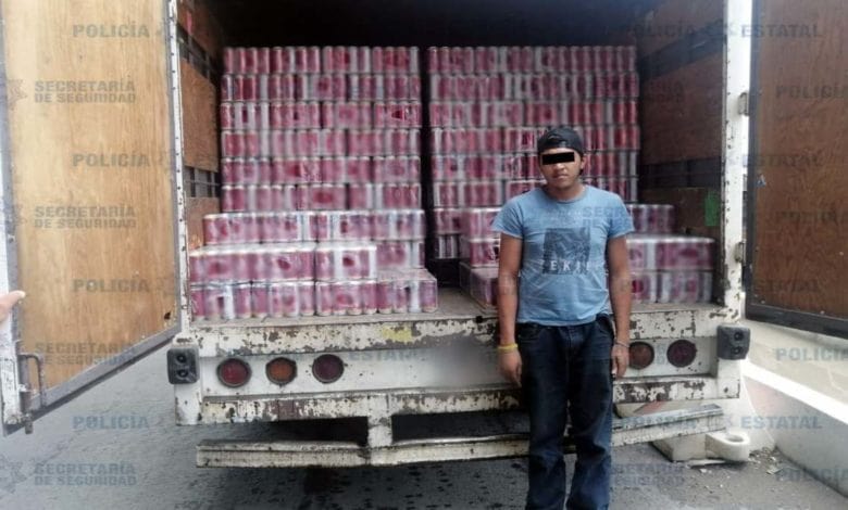 Detienen a joven por robar más de 5 mil latas de cerveza en Edomex