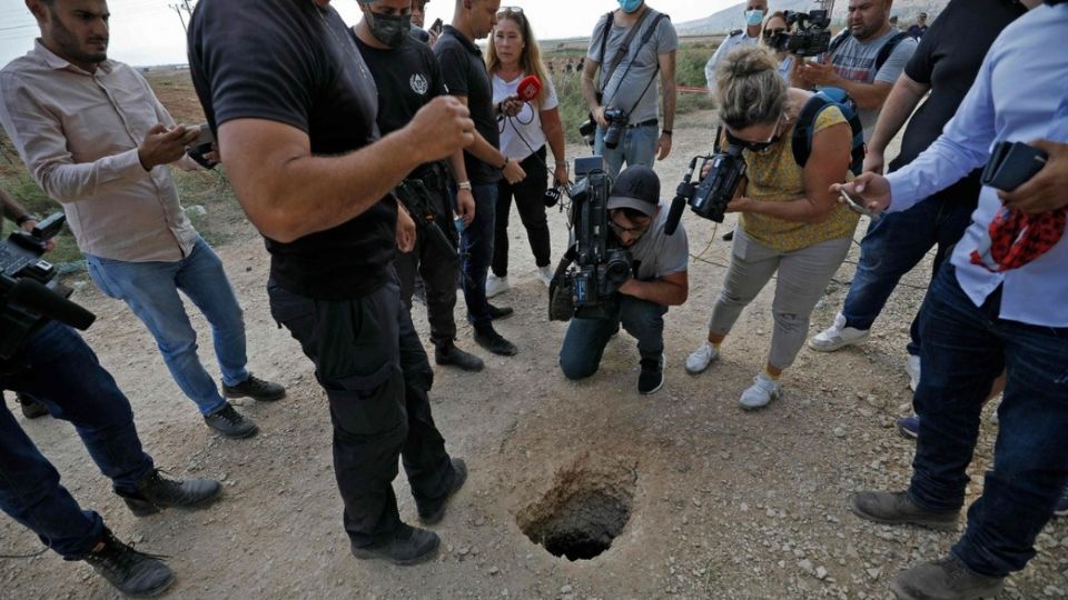 ¡Como el “Chapo Guzmán! Presos palestinos escapan de la cárcel por un túnel
