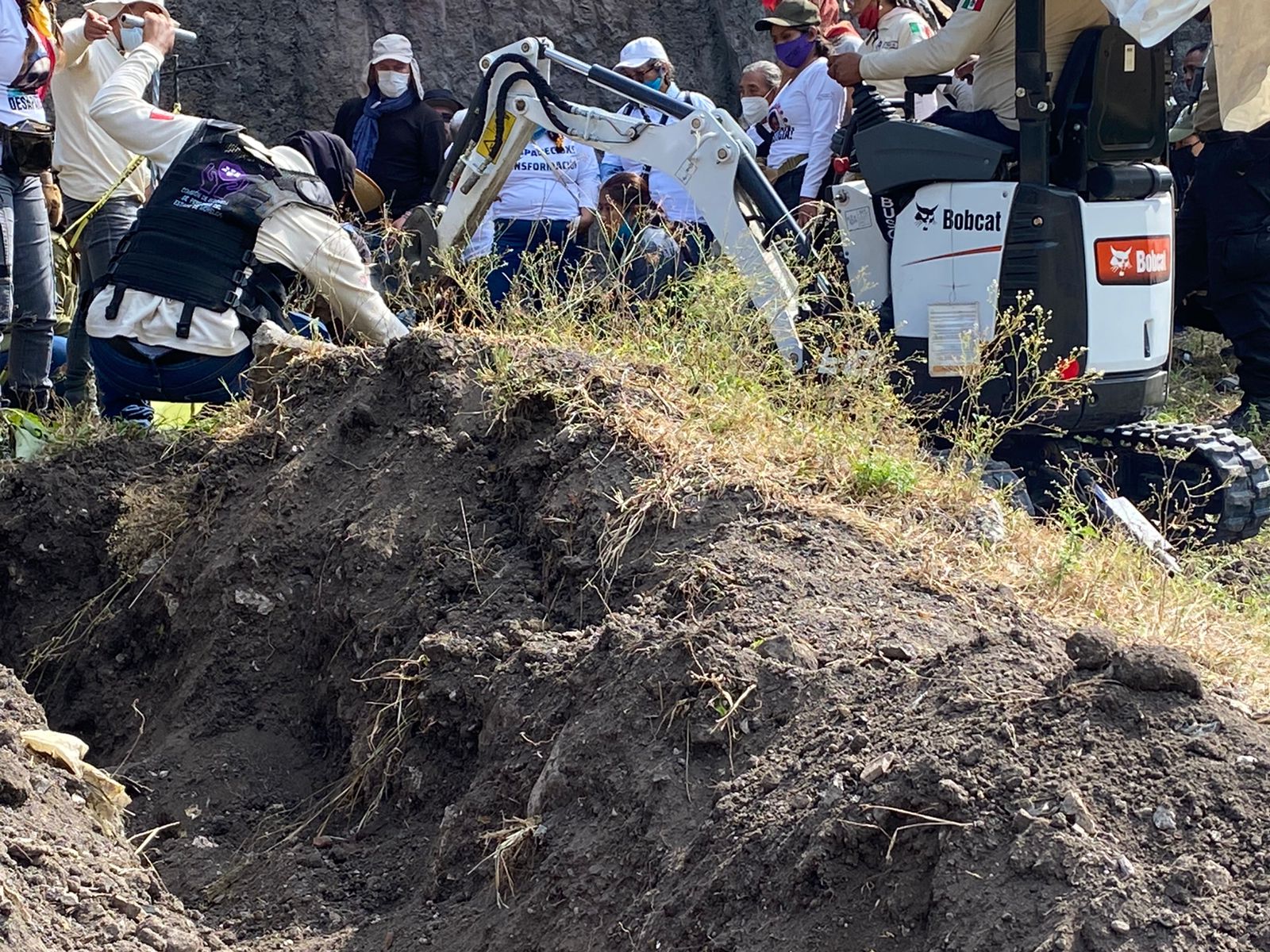 Encuentran Brigada Nacional de Búsqueda restos de 4 personas en Morelos