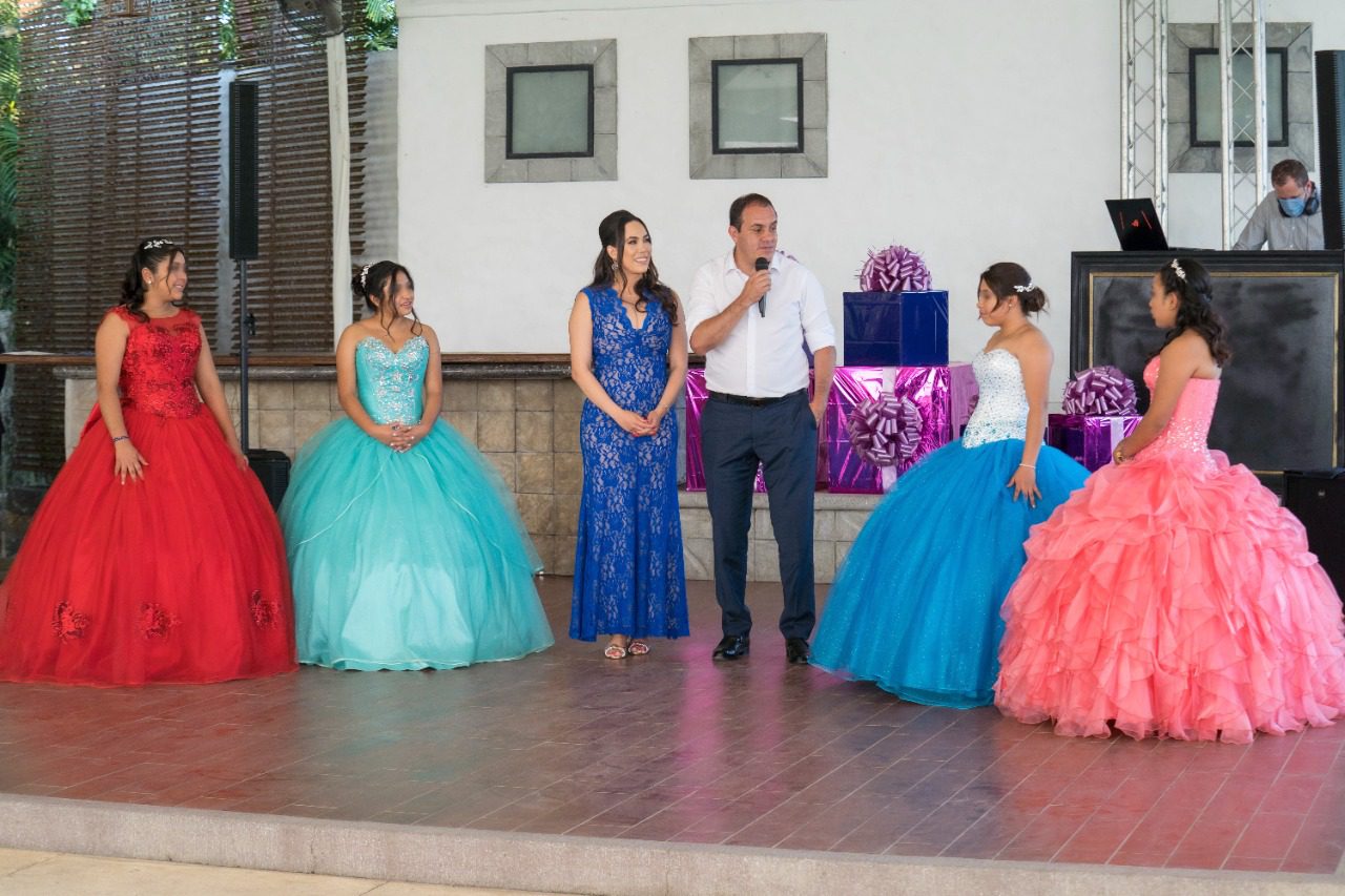 Celebran XV años a niñas resguardadas por el DIF Morelos