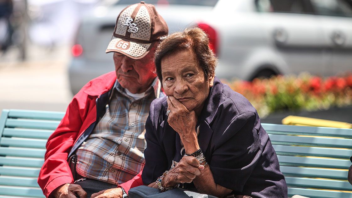 Nietos roban pensión de abuelitos para pagar Netflix