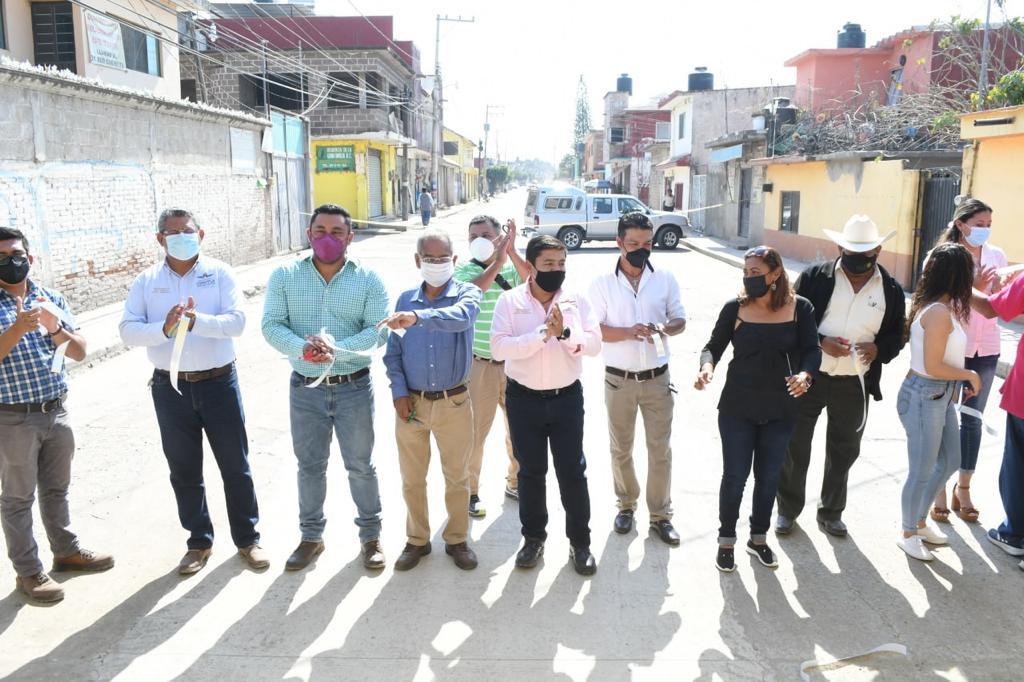 Entregan obras de agua potable y drenaje sanitario en Francisco I. Madero y Plan de Ayala