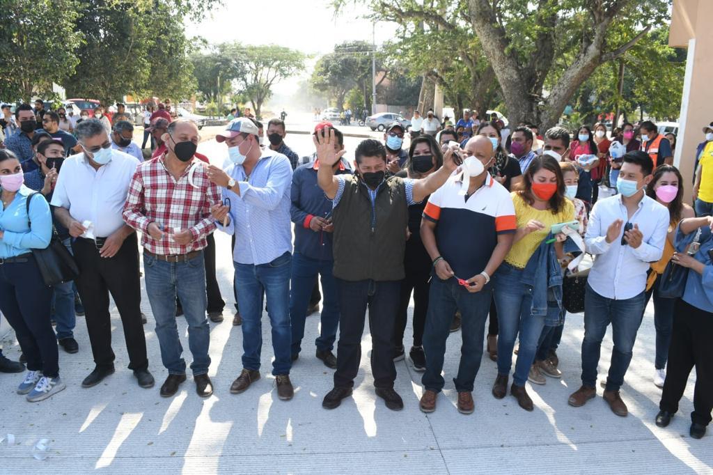 Entrega el alcalde Jesús Corona la obra insignia de su administración