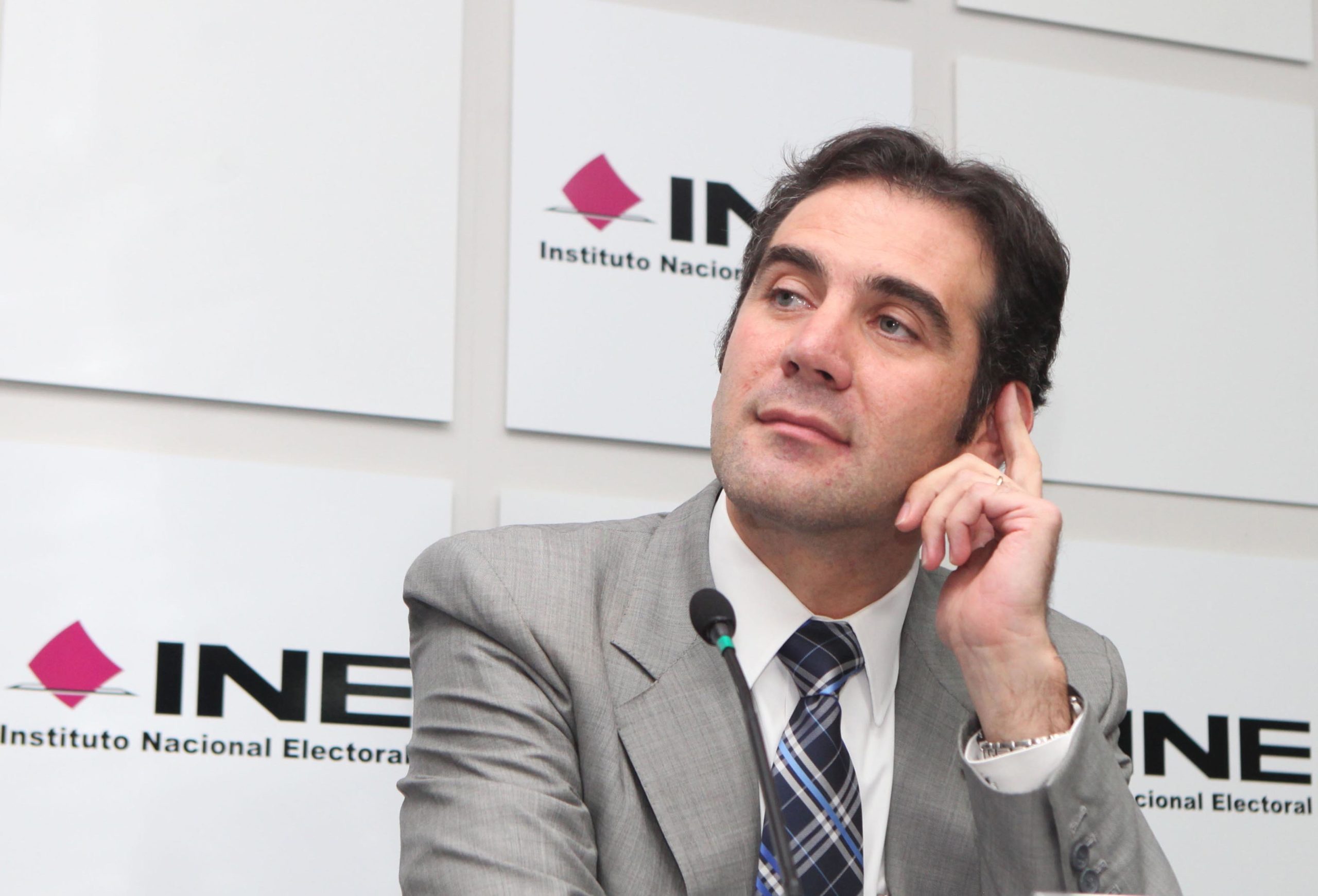 SCJN ordenó a INE continuar con la revocación de mandato
