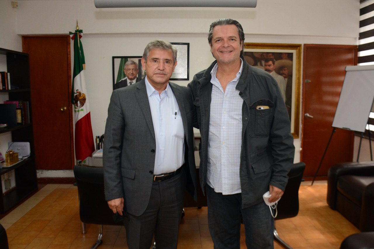 Recibe JL Urióstegui iniciativas ciudadanas para Cuernavaca