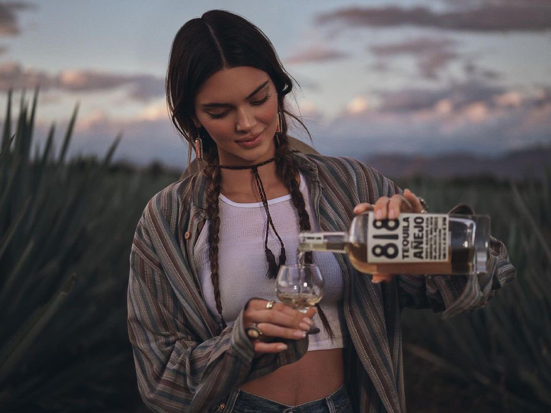 Kendall Jenner donará ganancias de su tequila 818
