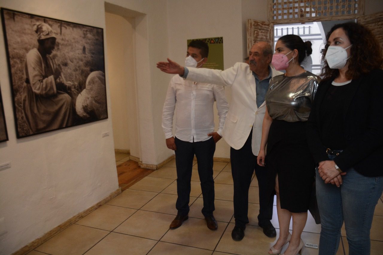 Se expone en el Mucic “África hoy” de Oscar Menéndez
