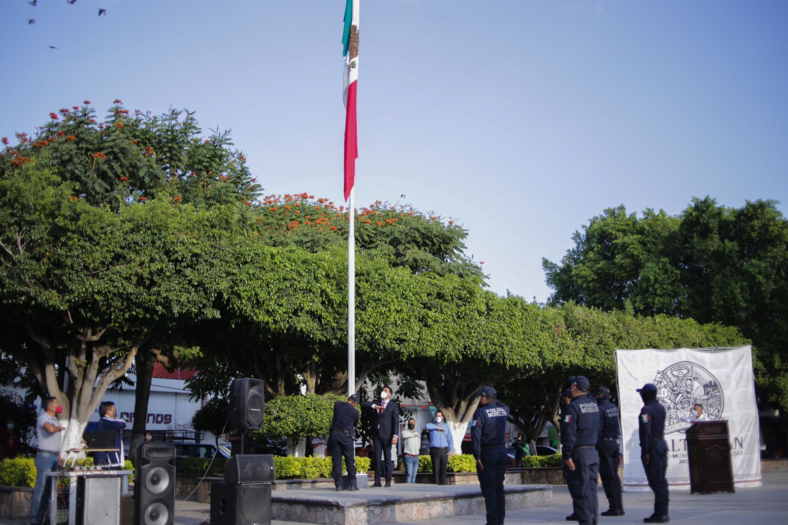 Conmemoran el Día de la Bandera en Tlaltizapán