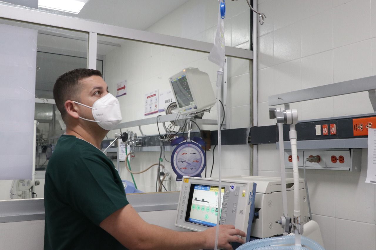 Emiten convocatoria para contratar médicos y enfermeras en Morelos