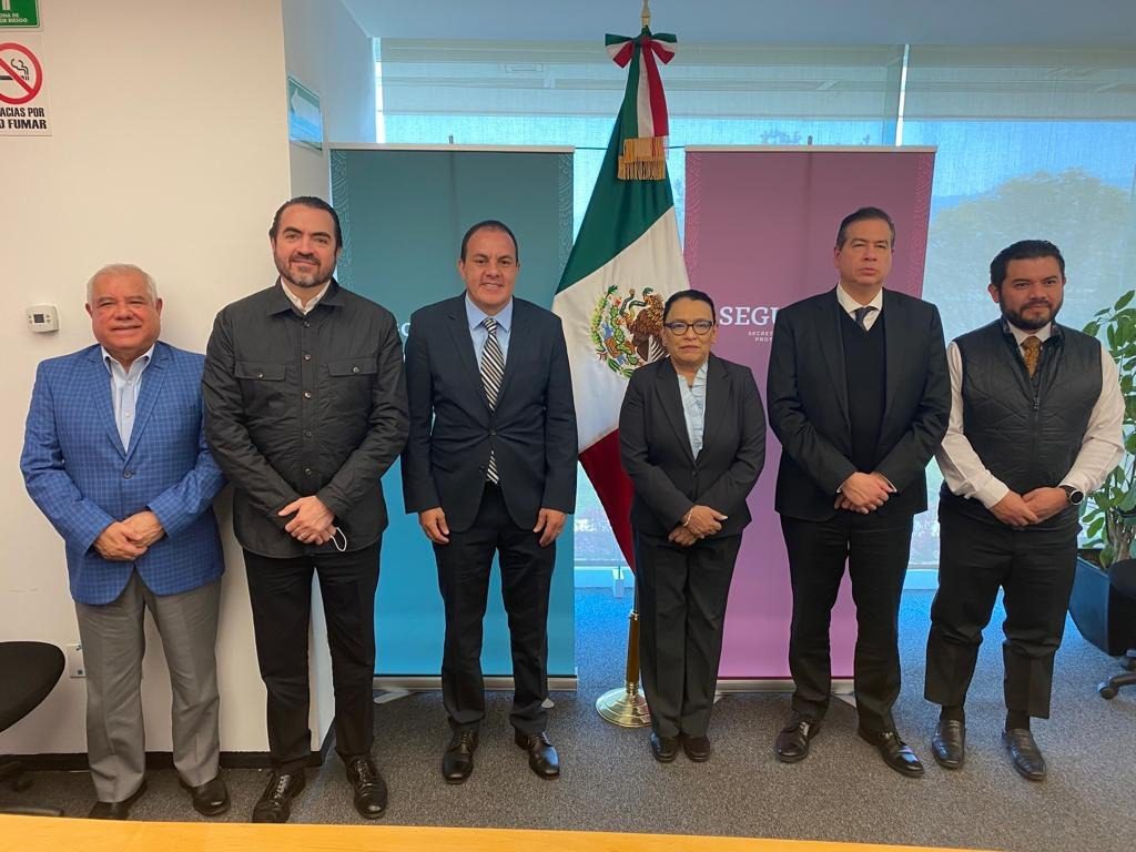 Se reúne Cuauhtémoc Blanco con Rosa Icela Rodríguez