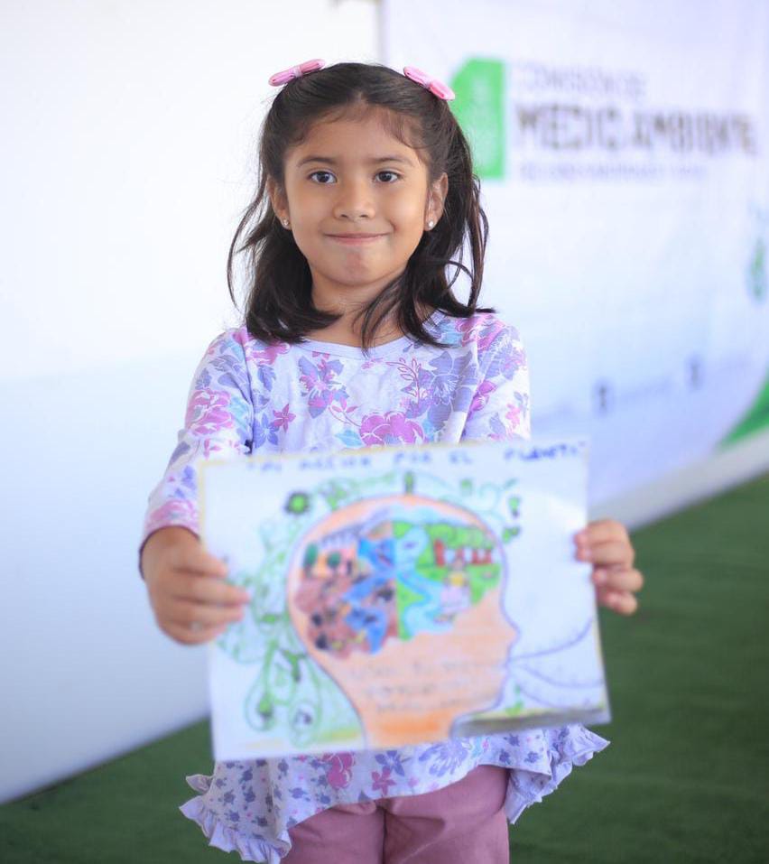 Congreso premia a ganadores del concurso “Mi acción por el planeta”