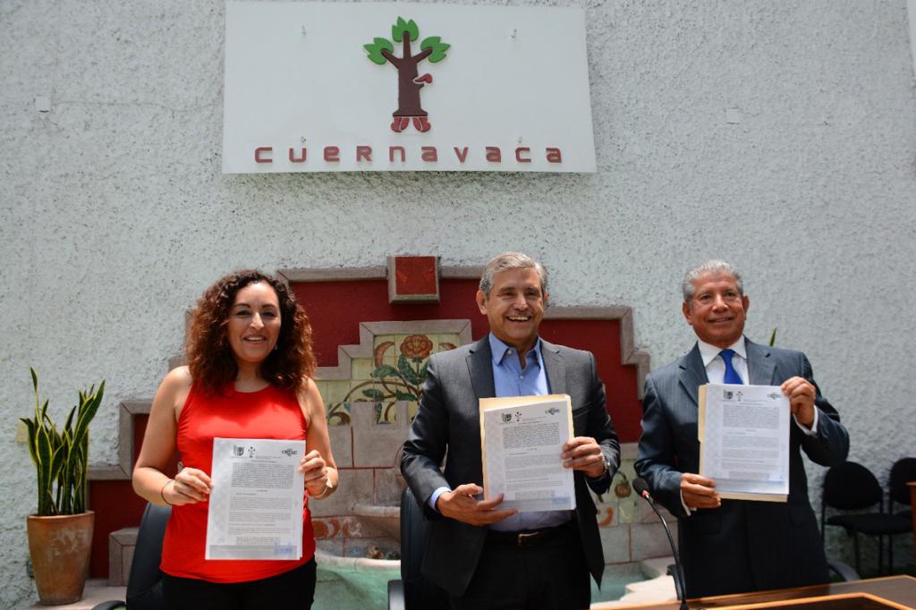 Firma Cuernavaca convenio con CETEC para capacitar a trabajadores