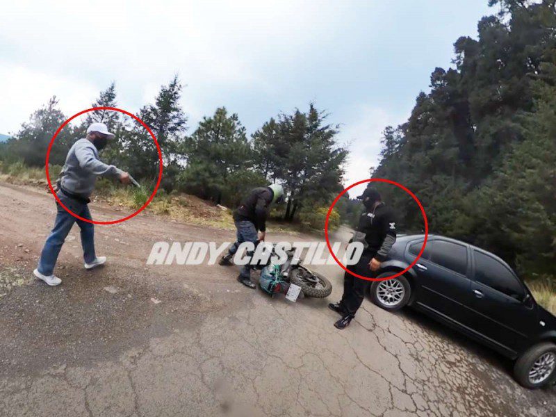 [VÍDEO] Sujetos armados asaltan a motociclistas en la Marquesa
