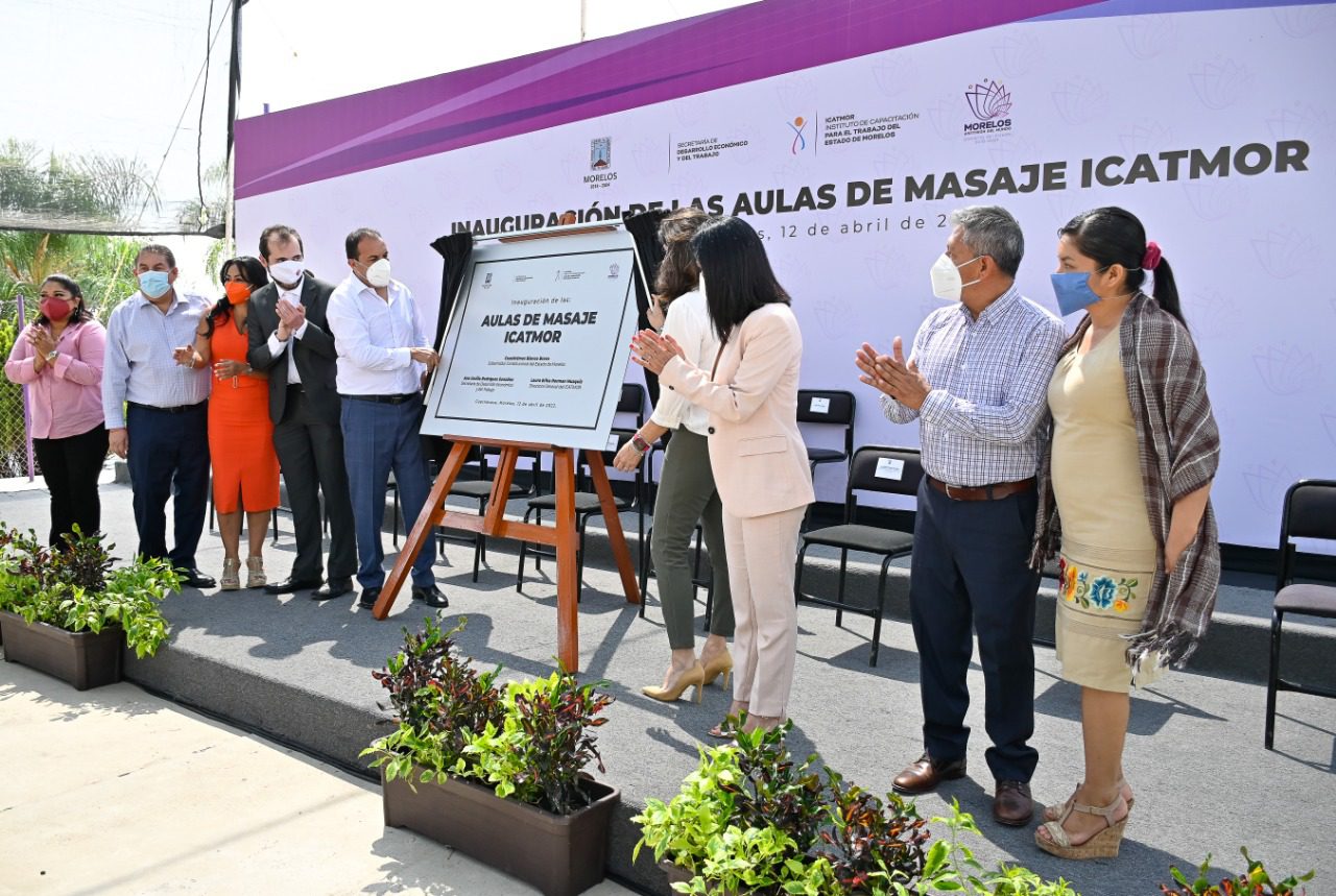 Inauguran aulas de masaje en el Icatmor plantel Cuernavaca
