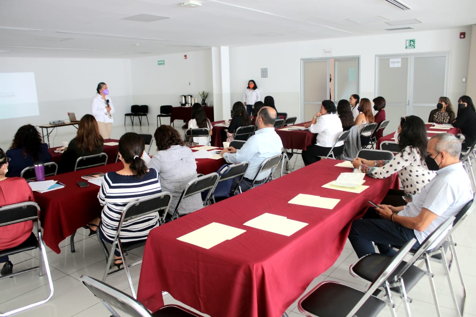 Capacitan a personal del Congreso con Taller en Políticas de Prevención y Atención de la Violencia contra las Mujeres