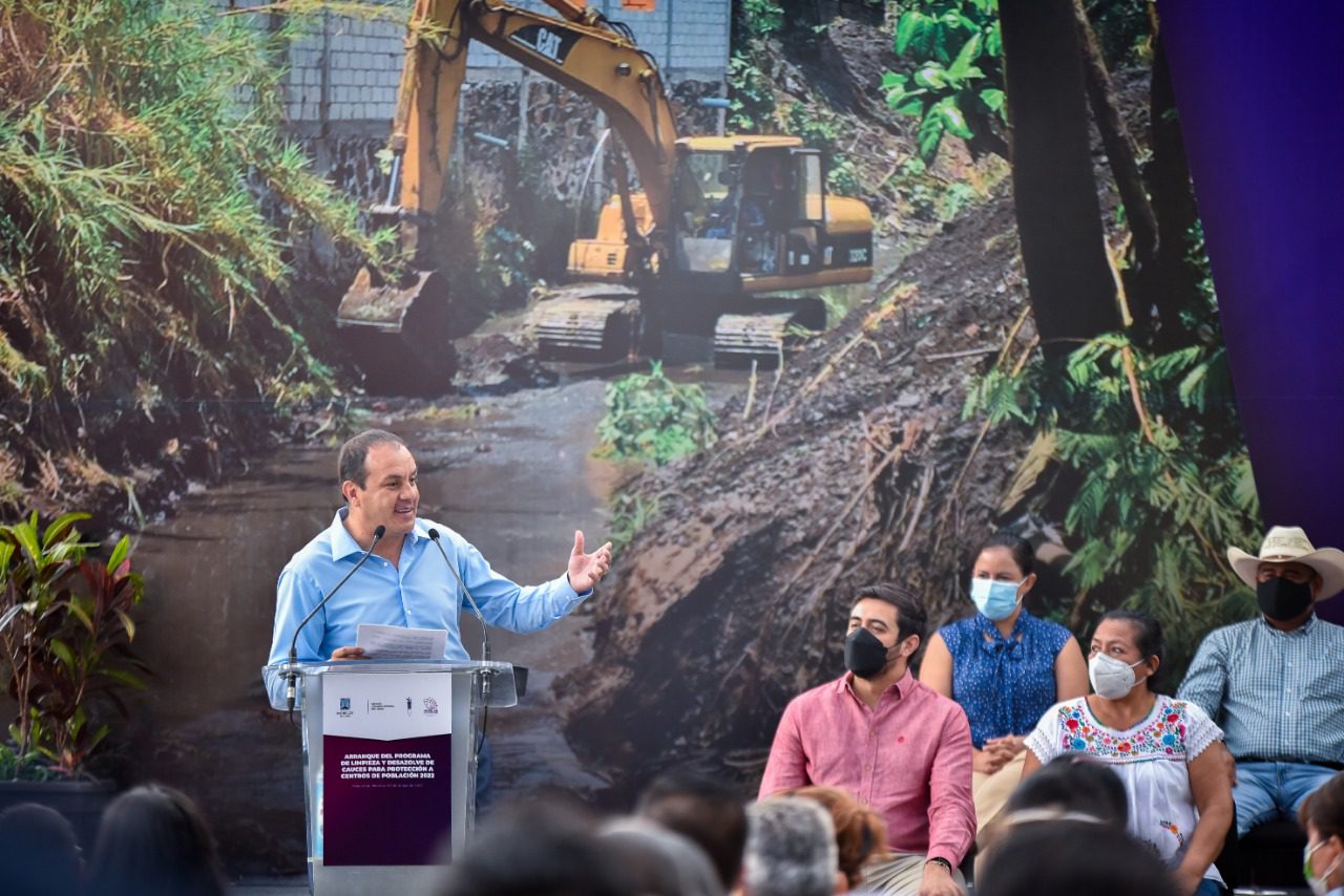 Comienzan limpieza y desazolve de cauces de agua para evitar inundaciones en Morelos
