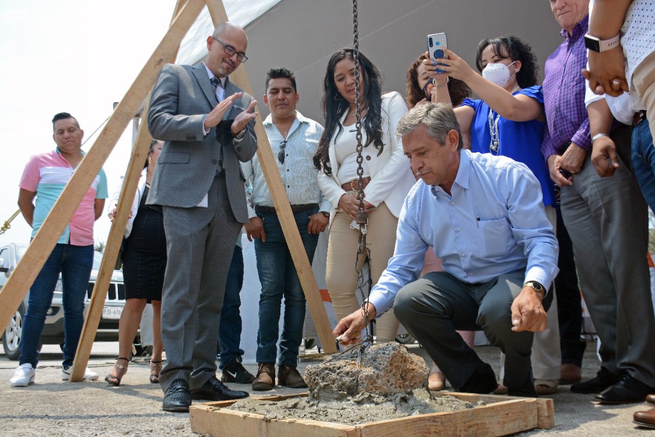 Inician construcción de nuevo supermercado en Cuernavaca