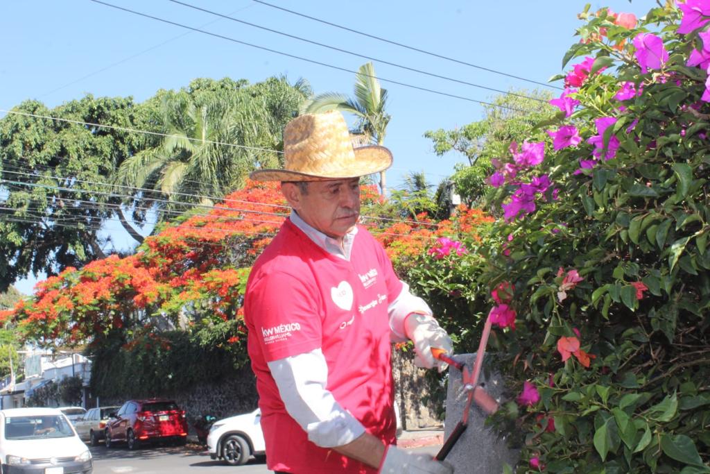 Participa JL Urióstegui en el “Red Day” convocado por empresa de bienes raíces