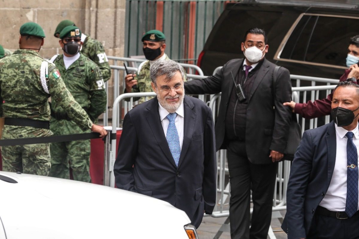Juez anula proceso contra abogados ligados a Julio Scherer