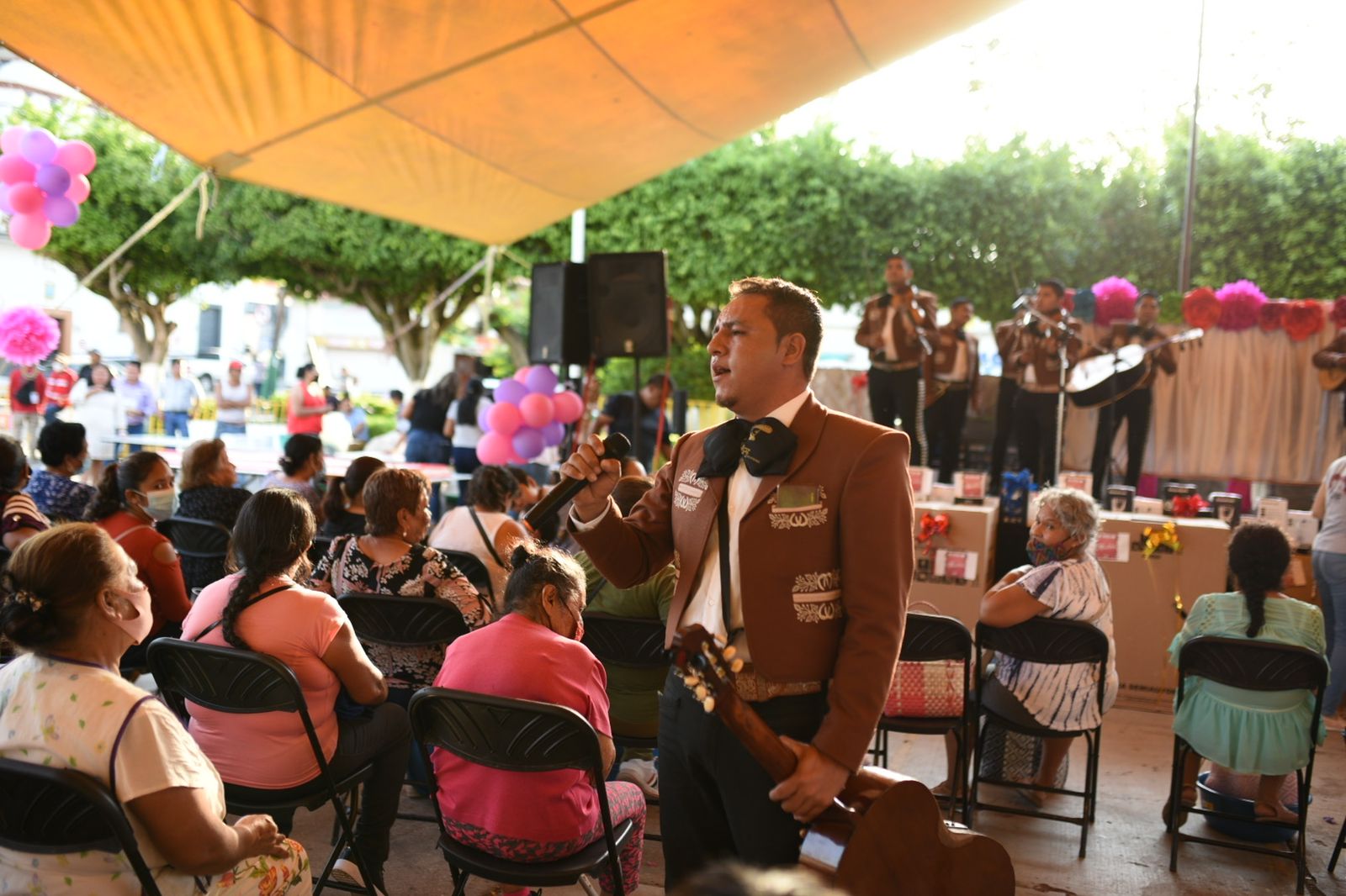 Festejan a mujeres de Tlaltizapán por el Día de las Madres