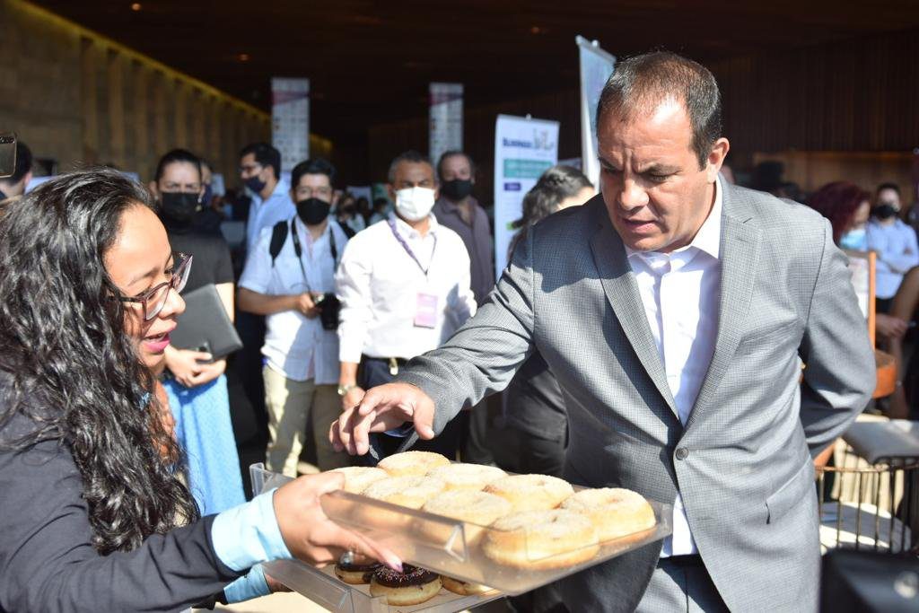 Reitera Cuauhtémoc Blanco respaldo a empresarios para invertir en nuevos negocios