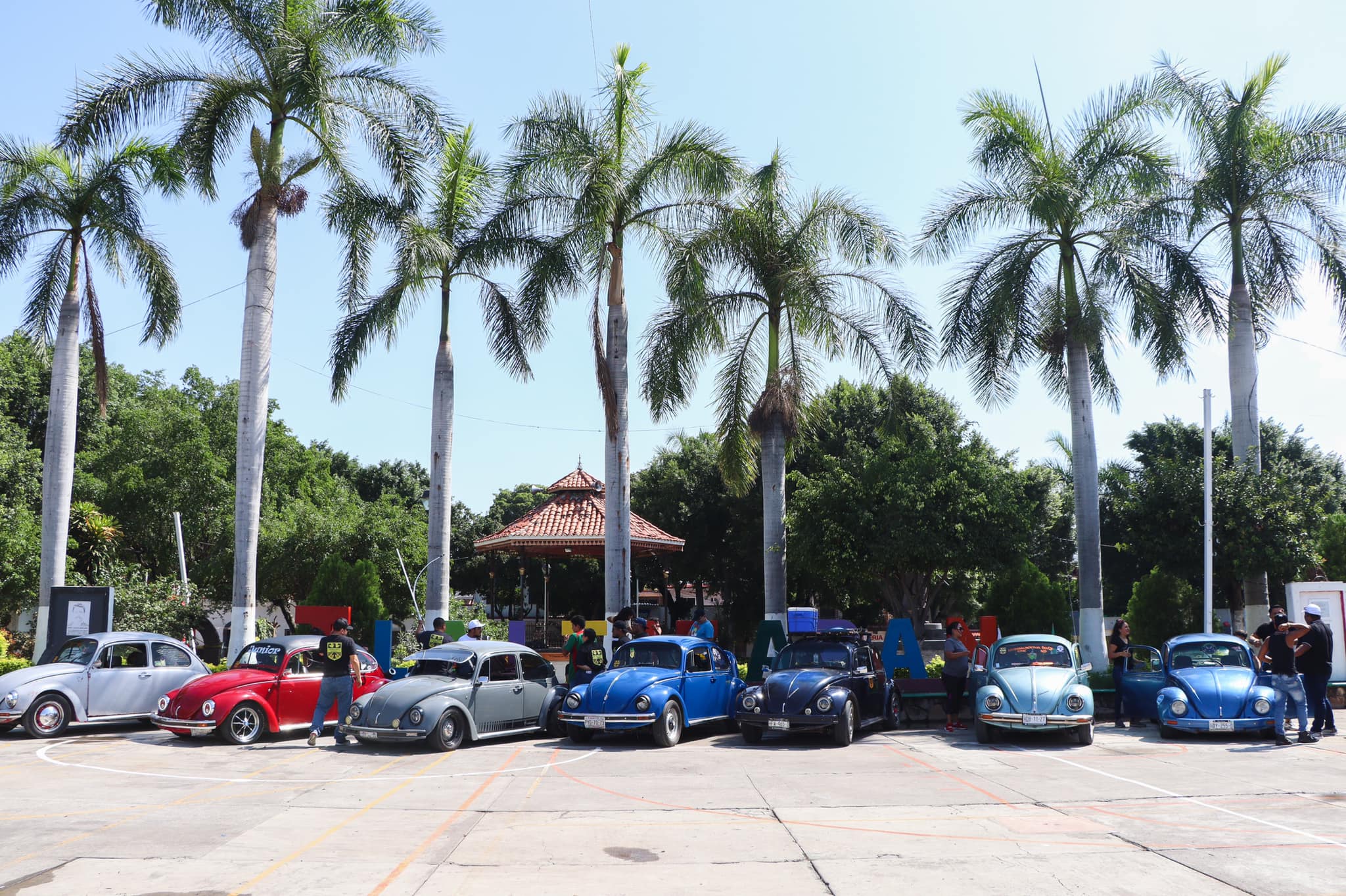 [GALERÍA] Realizan Caravana Vochera en Tlaltizapán