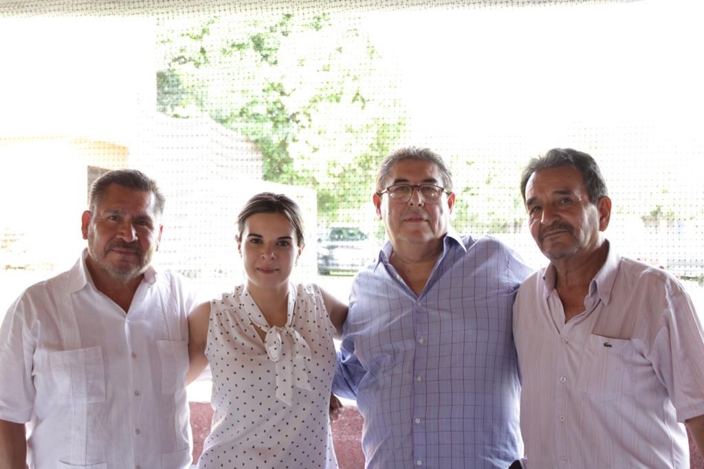 Se reúne Víctor Mercado con transportistas de Morelos
