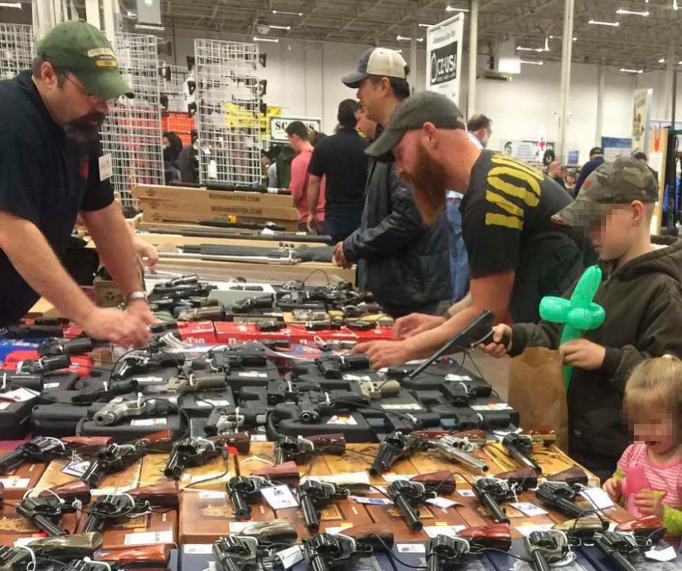 Senado acuerda aumentar el control de venta de armas en Estados Unidos
