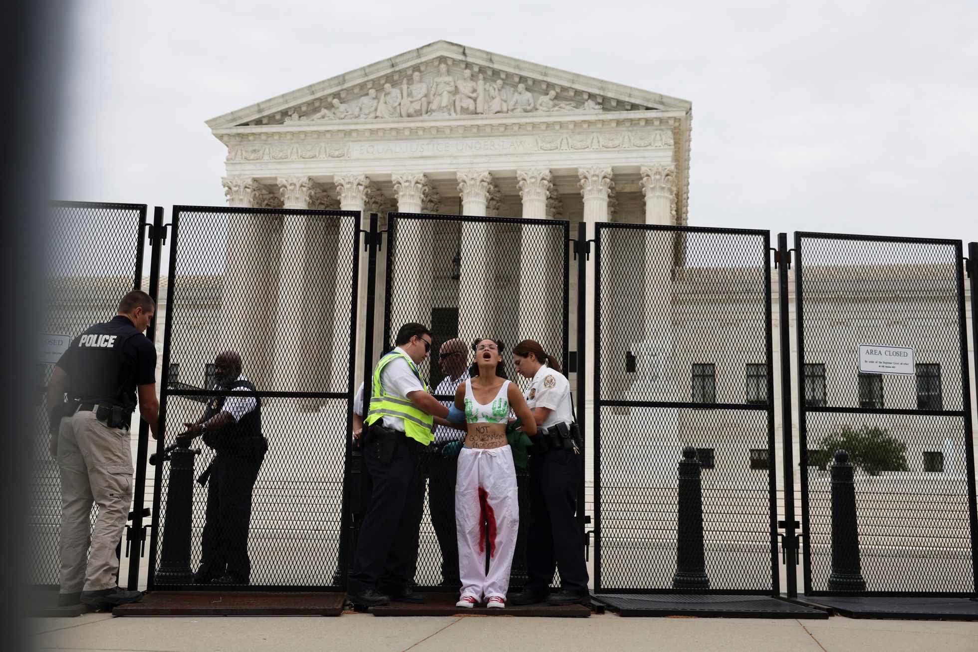 Eliminan derecho al aborto en EEUU