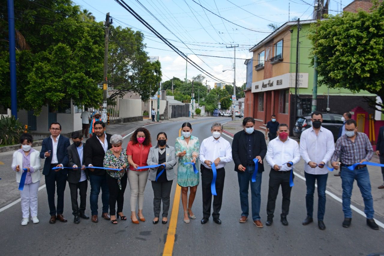 Inauguran obra de pavimentación de Avenida Cuauhtémoc
