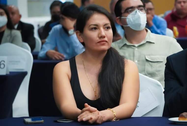 Aprueban ley que prohíbe a los empleadores exigir certificado de no embarazo