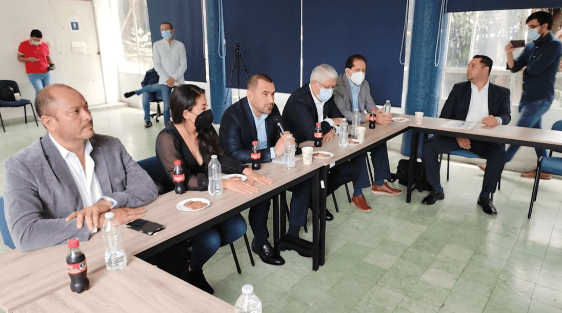 Presentan a titular del Consejo de Vigilancia del Congreso a la ESAF