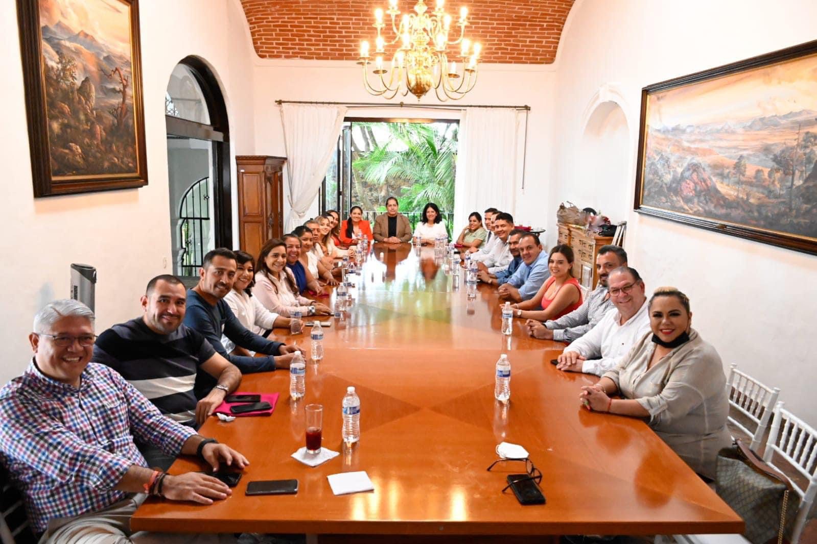 Pide Cuauhtémoc Blanco unidad al Congreso de Morelo
