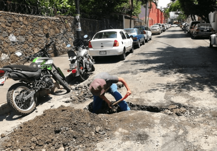 Atiende SAPAC 16 fugas de agua en varios puntos de Cuernavaca