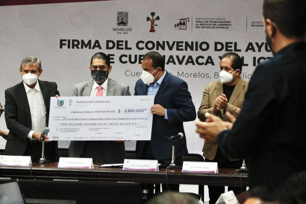 Autoridades estatales y municipales firman convenio para pagar adeudo histórico del ICTSGEM
