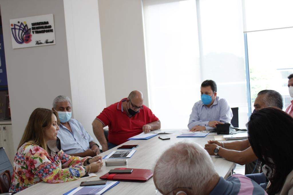 Dialogaron transportistas de carga y SMyT sobre la Ley General de Movilidad y Seguridad Vial