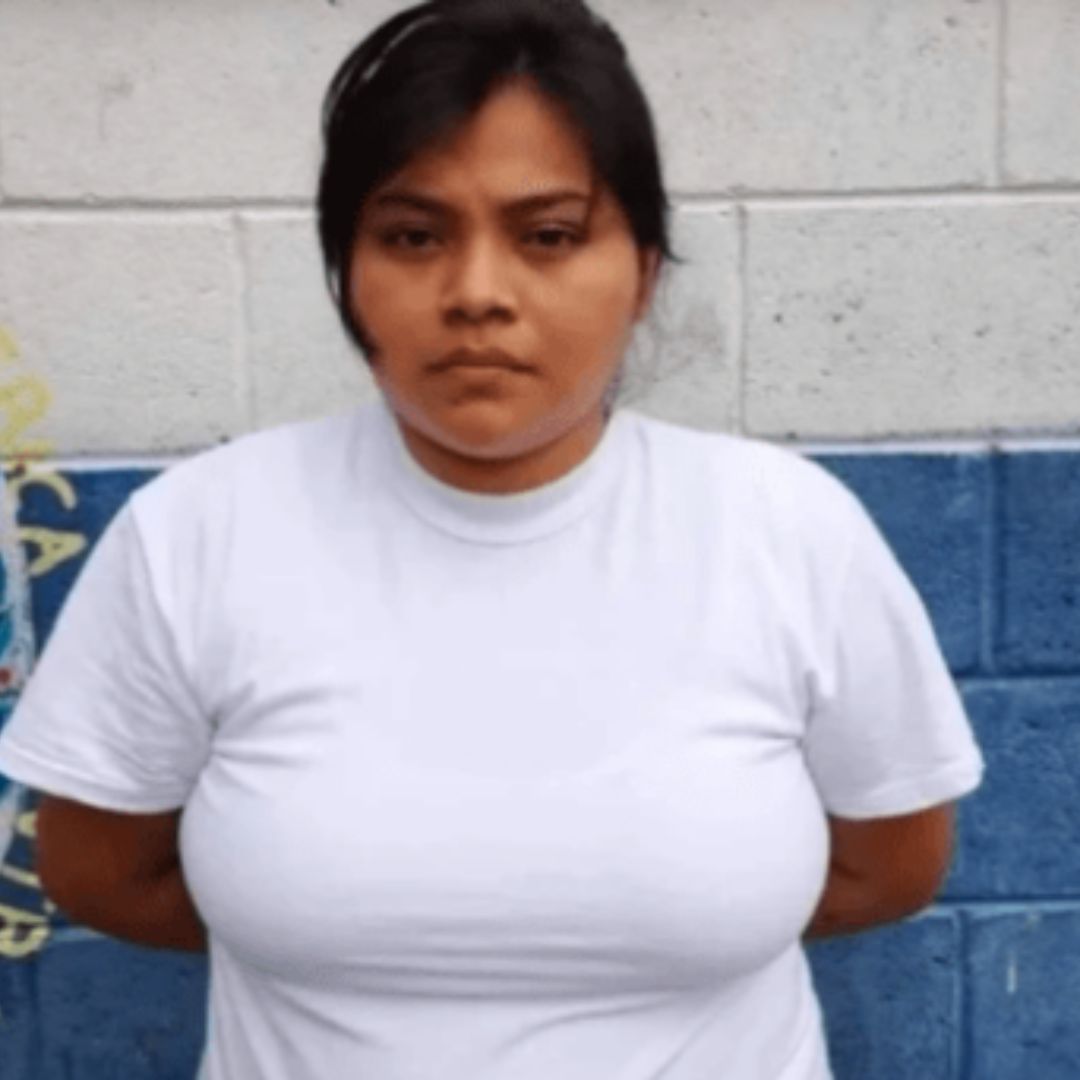 Mujer m4ta a su amiga para quitarle el bebé en salvador; ya es detenida