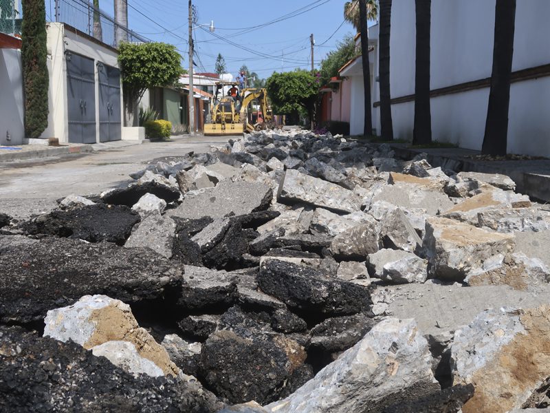 Inician los trabajos de pavimentación en la colonia Maravillas