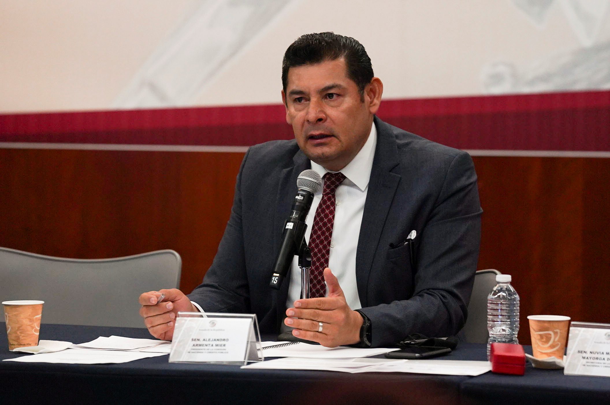 Alejandro Armenta se perfila como presidente del Senado de la República