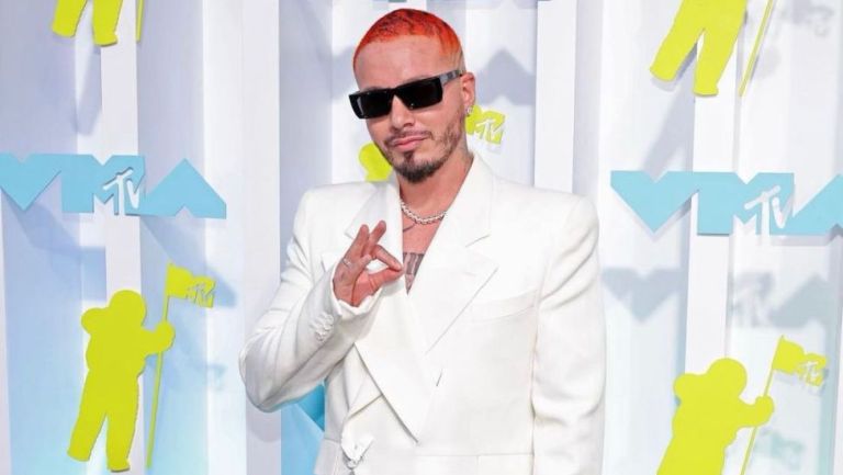J Balvin y otros artistas más se reunirán con el Papa Francisco en el Vaticano