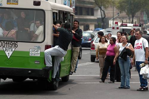 Sobrevivir con el salario mínimo, presunta tarea escolar del Tec de Monterrey