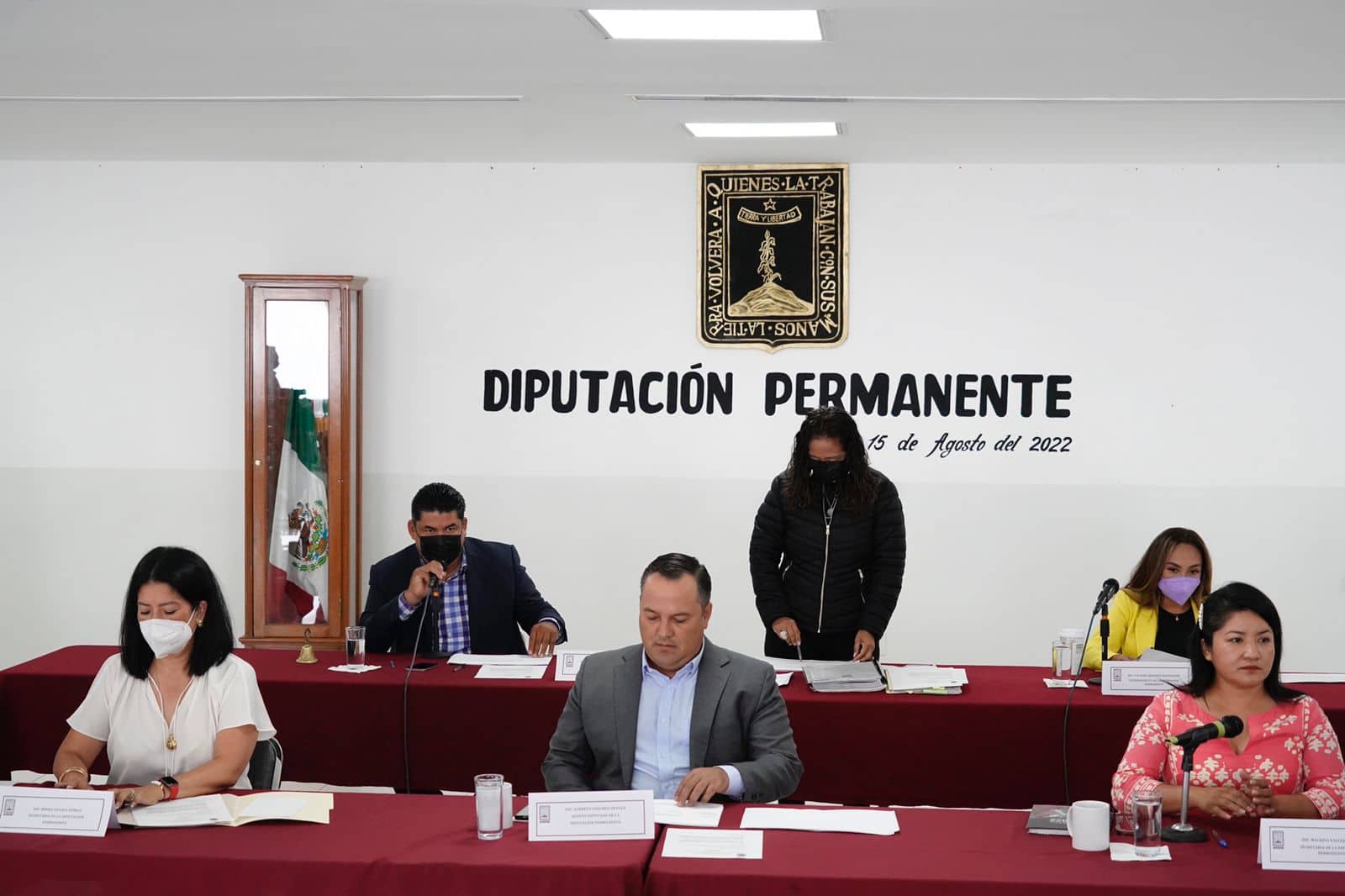Presentan diputados propuestas con proyecto de decreto en materia educativa y electoral