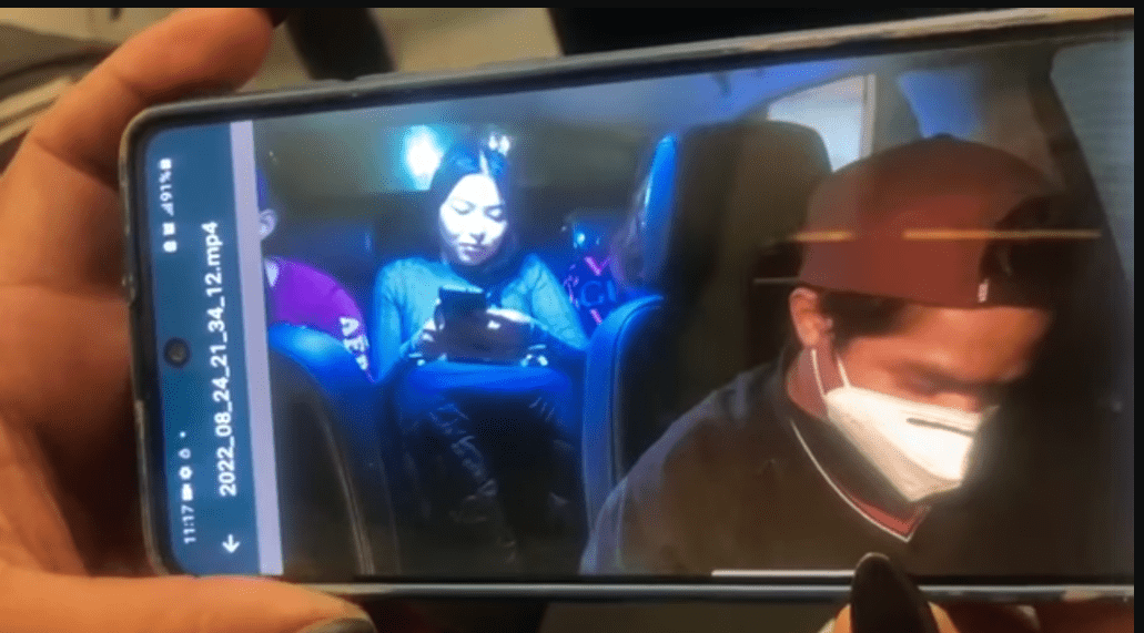 [VIDEO] Chofer acusado de abuso s3xual demuestra que fue agredido por pasajera