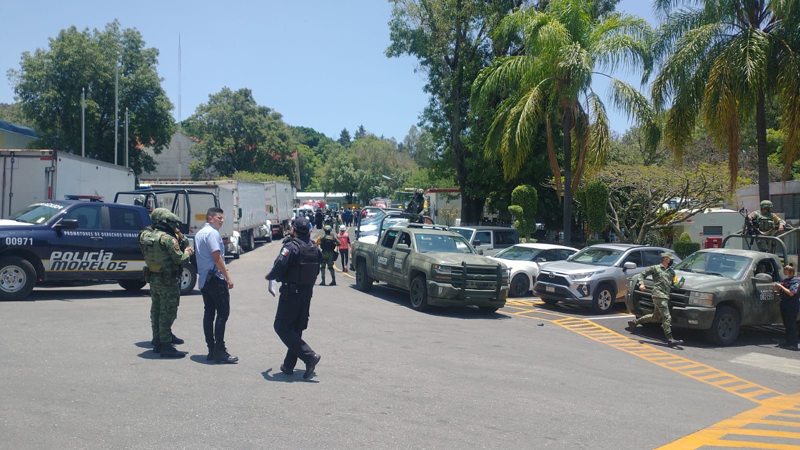 [IMÁGENES] Confirman 6 lesionados en el área de armado y mezclado en “Cartuchos” Cuernavaca