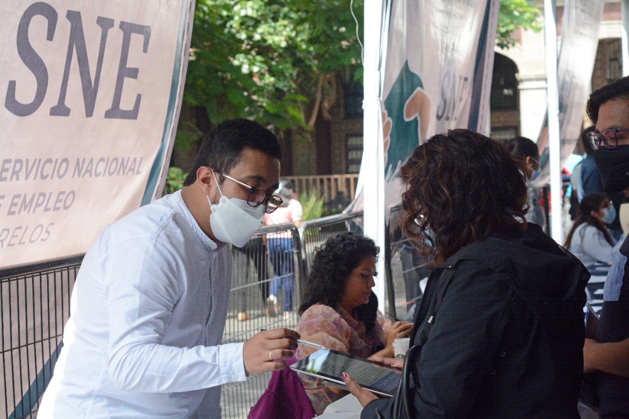 Realizan Feria Nacional del Empleo en Cuernavaca