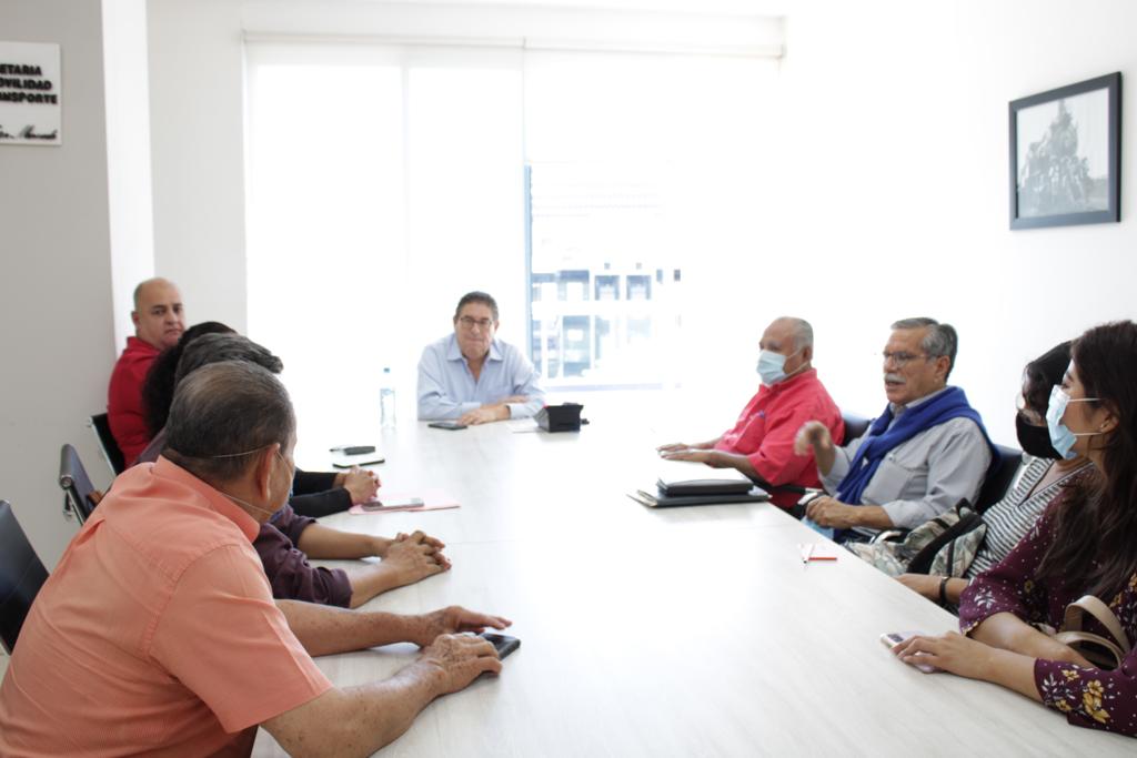 Recibe Víctor Mercado propuestas para mejorar el transporte público en Morelos
