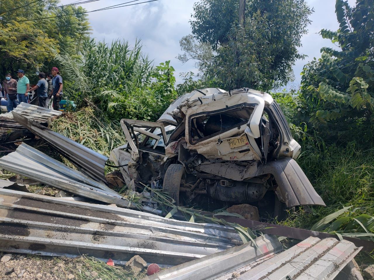 [VIDEO] Tráiler sin frenos provoca trágico accidente en Atlatlahucan