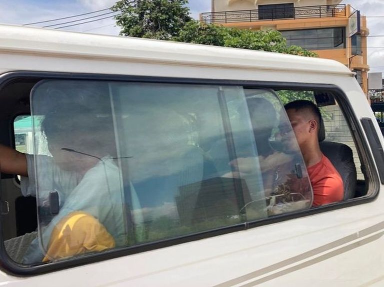 “Por pecadora” nietos quemaron viva a su abuelita en Filipinas